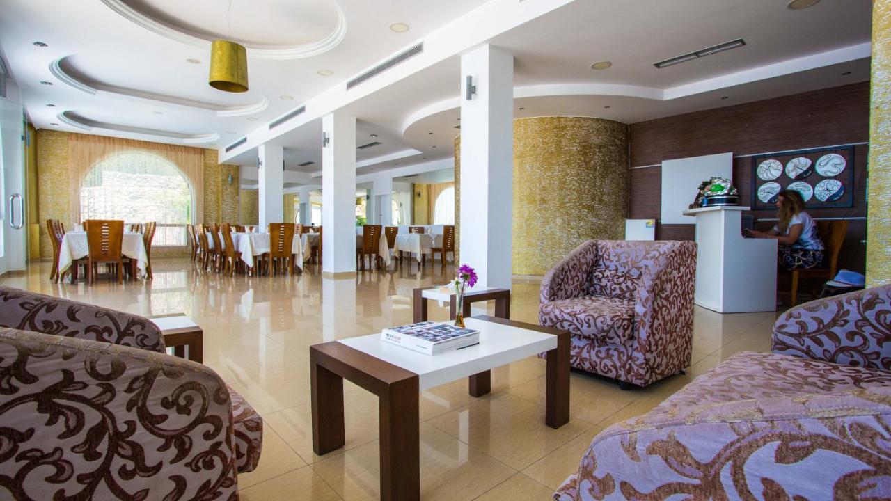 Paradise Lukova Hotel Eksteriør billede