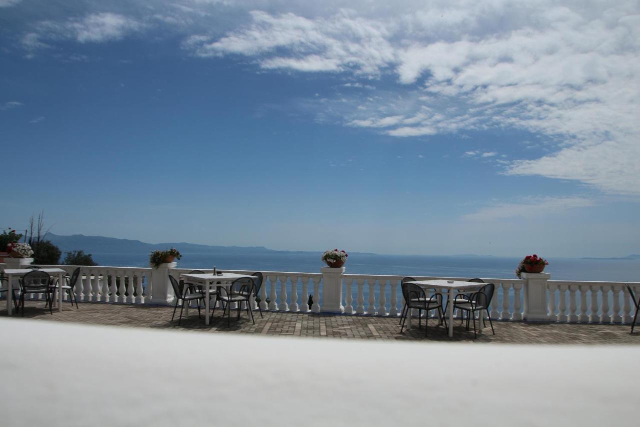 Paradise Lukova Hotel Eksteriør billede