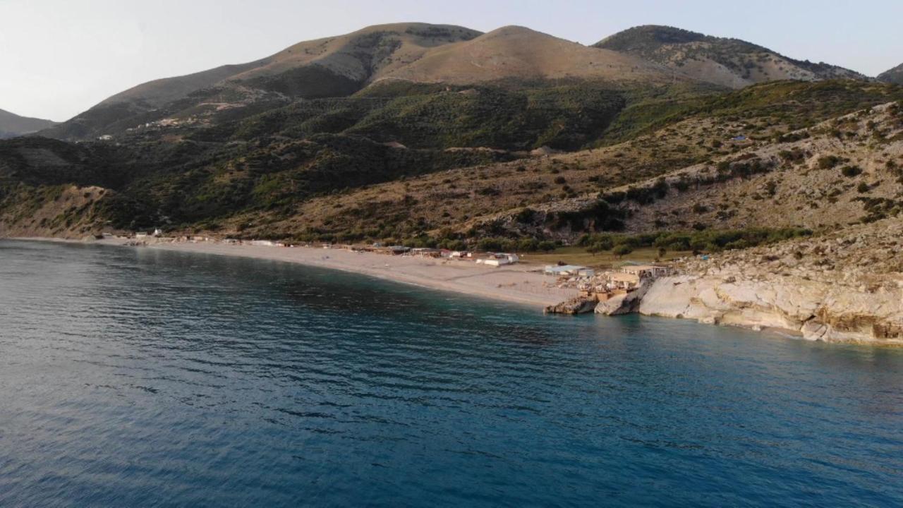 Paradise Lukova Hotel Eksteriør billede
