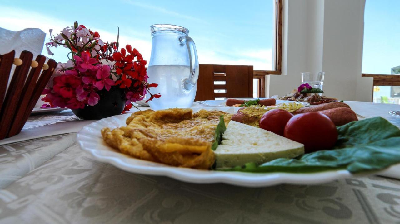 Paradise Lukova Hotel Eksteriør billede